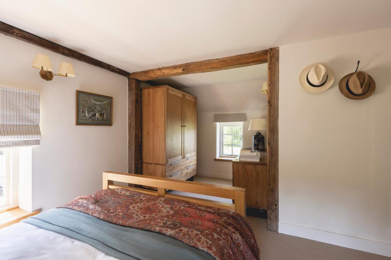 Cosy Cottage With Beautiful Garden, Hottub & Sauna Marden  المظهر الخارجي الصورة